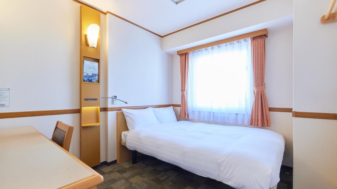 Toyoko Inn Fukuoka Tenjin Exterior photo